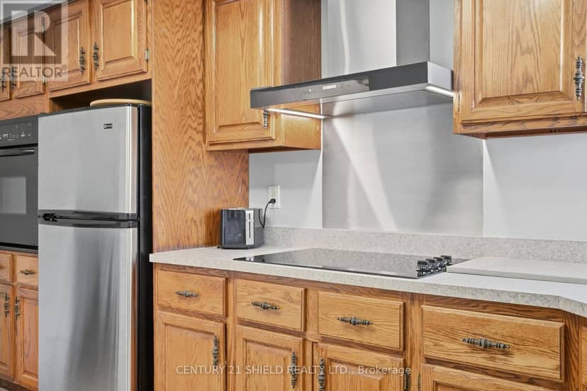1303 Lascelle Avenue — photo 14 of 40