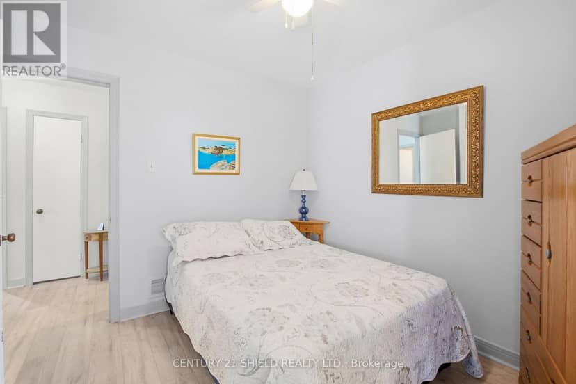 1303 Lascelle Avenue — photo 23 of 40