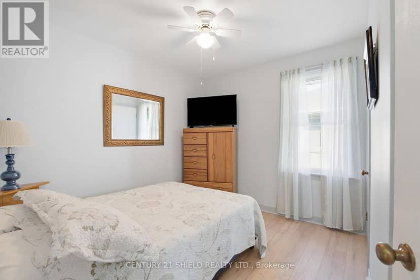 1303 Lascelle Avenue — photo 24 of 40