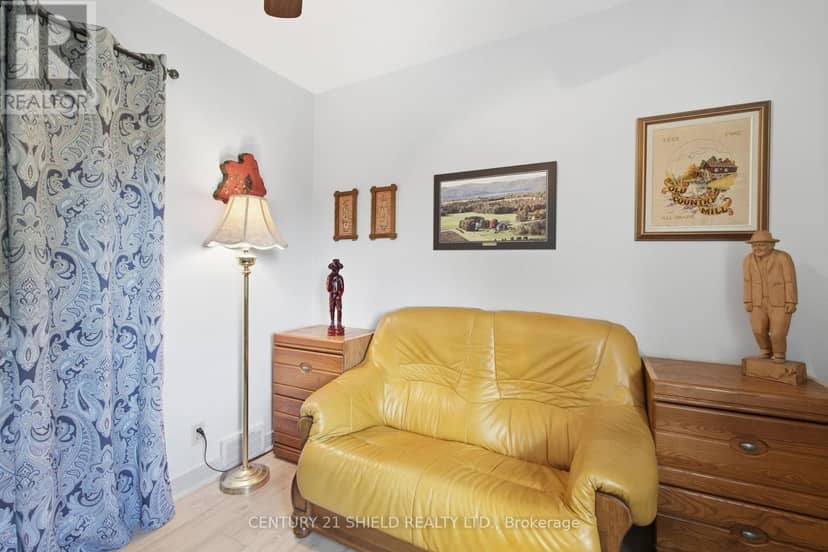 1303 Lascelle Avenue — photo 26 of 40