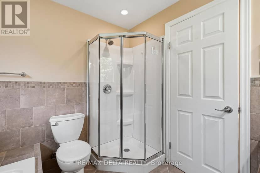 105 Fournier Street — photo 19 of 40