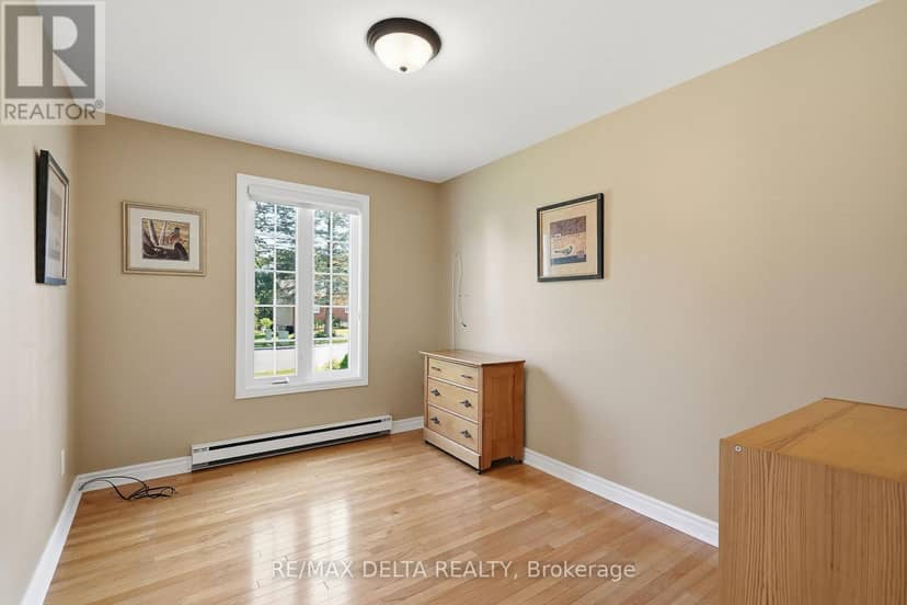 105 Fournier Street — photo 18 of 40