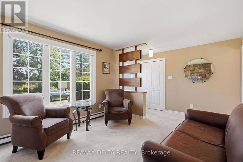 105 Fournier Street, Champlain, photo 5