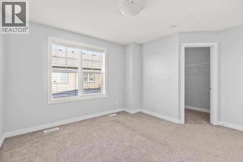 4 Evanscrest Gardens NW — photo 31 of 40