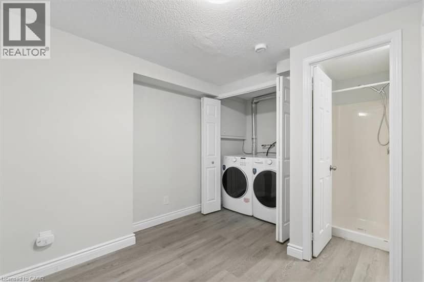 211 VERONICA Drive Unit# 8 — photo 25 of 34