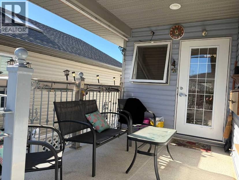 361 Somerset Row SE — photo 15 of 17