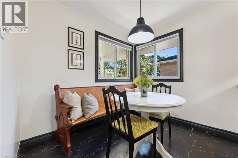 54 PINECREST Drive — photo 9 of 39