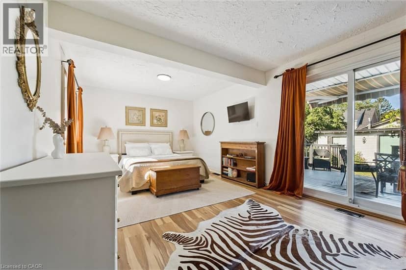 54 PINECREST Drive — photo 18 of 39