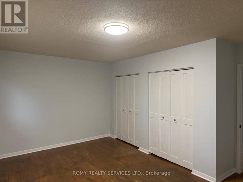 1 - 10 Grandravine Drive — photo 9 of 20