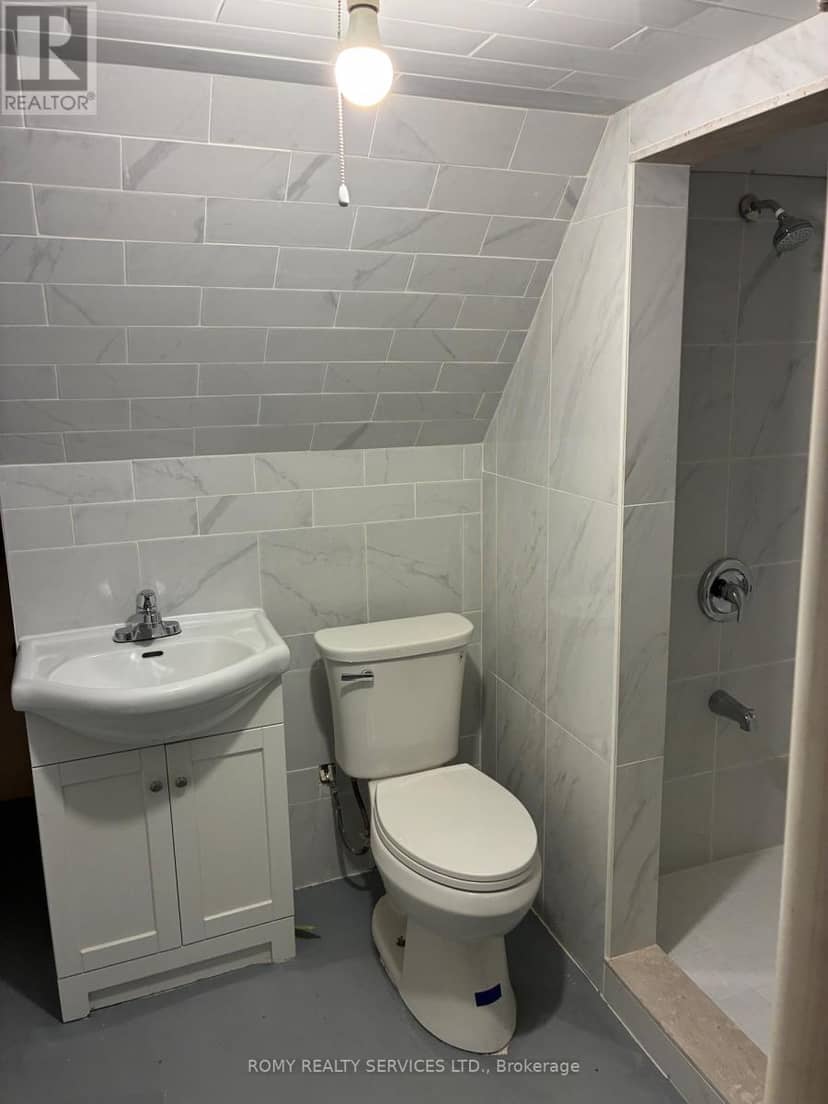 1 - 10 Grandravine Drive — photo 18 of 20