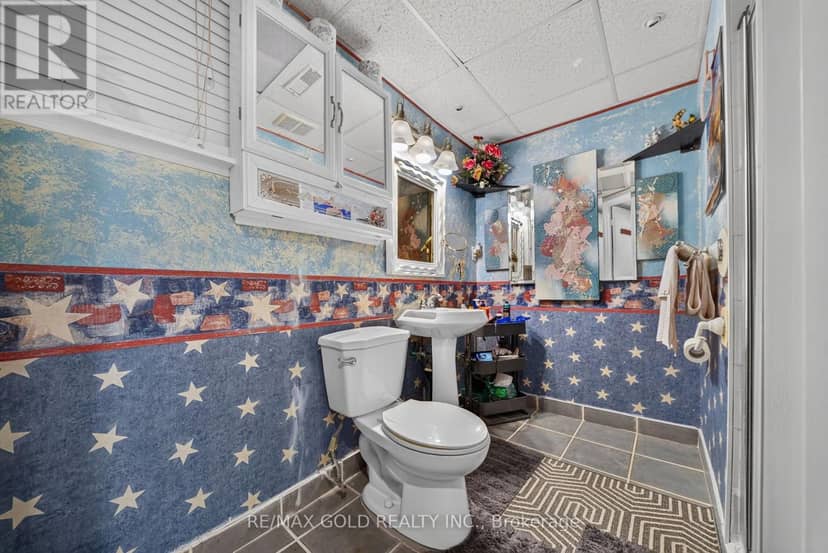 8 Easton Place — photo 28 of 40