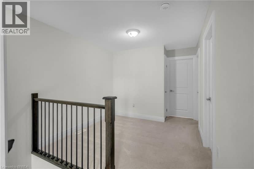536 GREY Street — photo 15 of 32