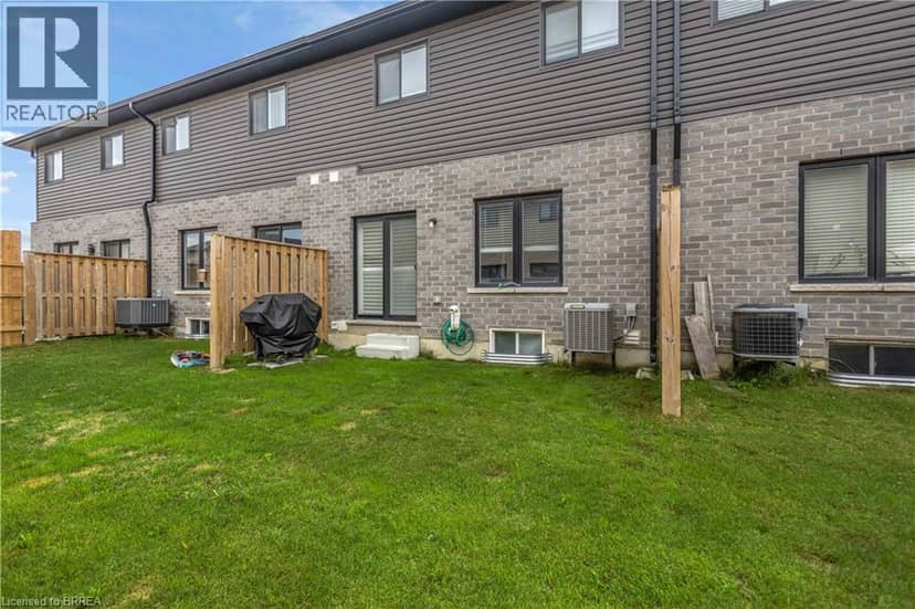 536 GREY Street — photo 27 of 32