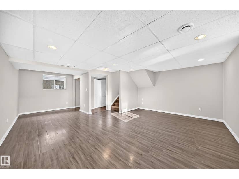 15104 45 ST NW — photo 37 of 40