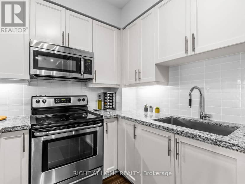 808 - 24 Woodstream Boulevard, Vaughan, photo 2