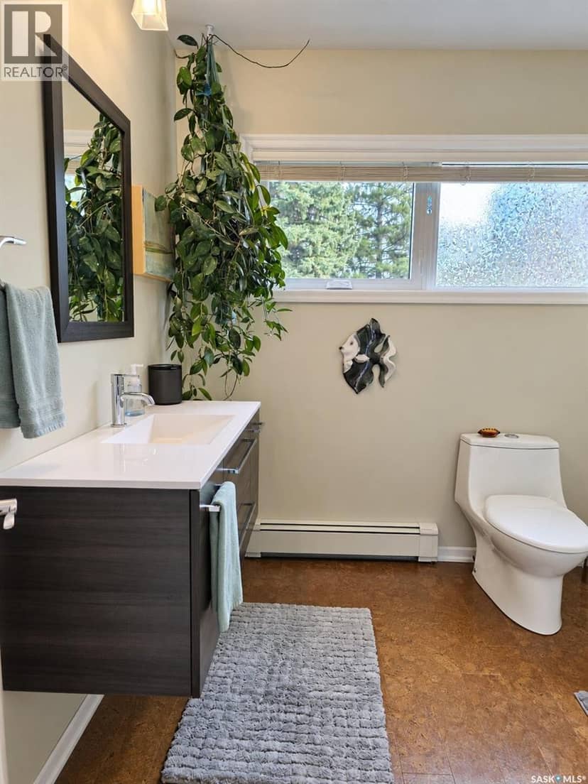 137 Simpson STREET — photo 34 of 40