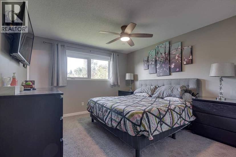 3906 44 Street — photo 18 of 40
