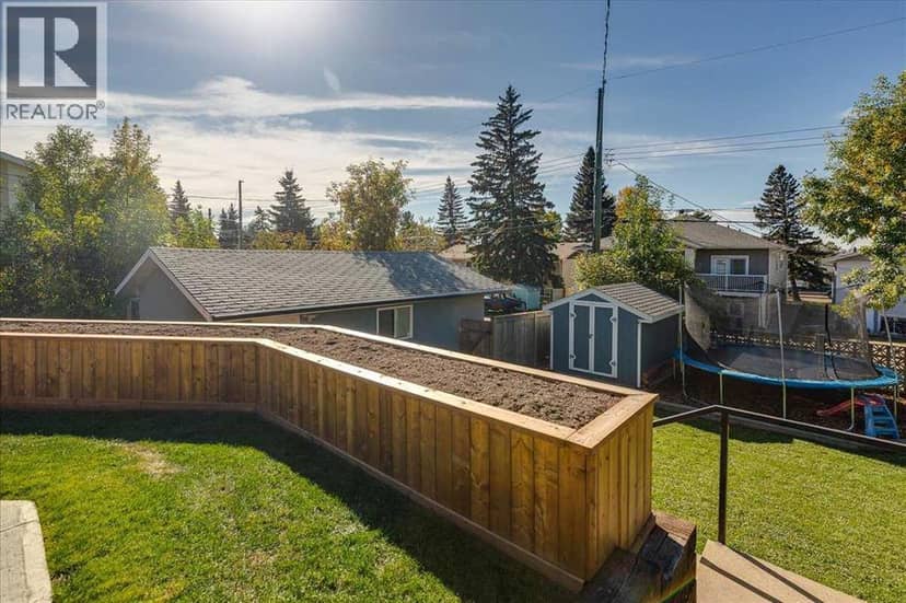 3906 44 Street — photo 32 of 40
