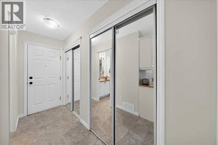 202, 6148 Bowness Road NW — photo 12 of 40