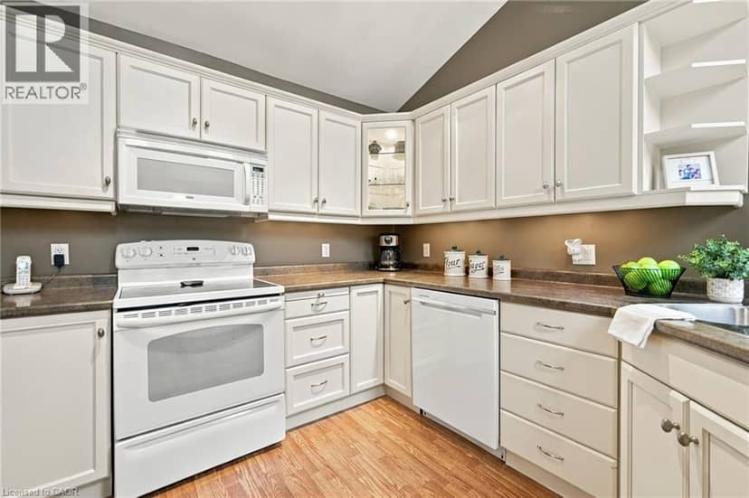 3241 MONTROSE Road Unit# 22 — photo 13 of 36