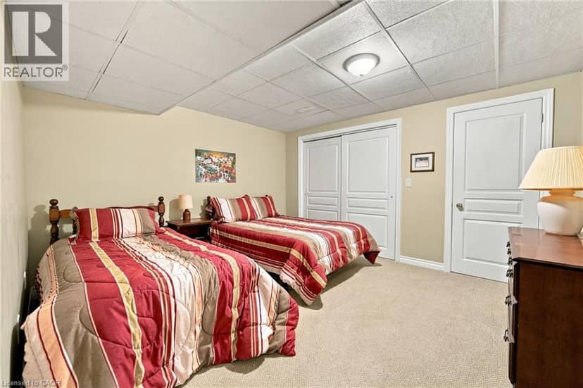 3241 MONTROSE Road Unit# 22 — photo 32 of 36