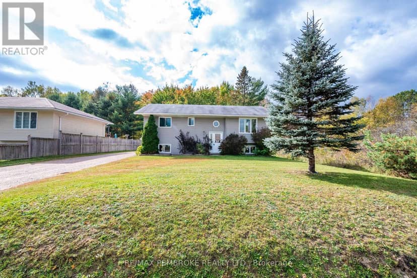 18 Joseph Street, Laurentian Hills, photo 3