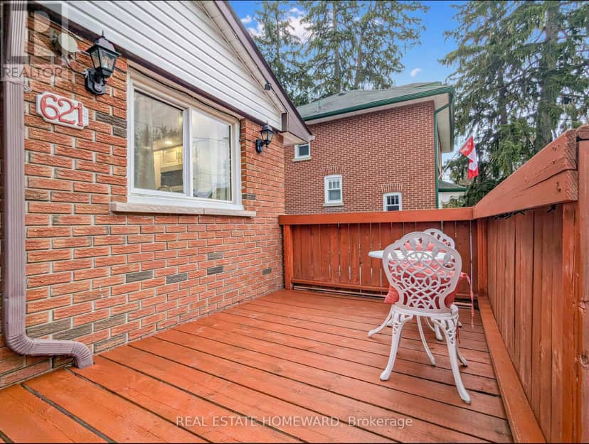 621 Byron Street S, Whitby, photo 4