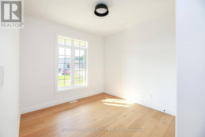17 McIntosh Avenue — photo 25 of 40