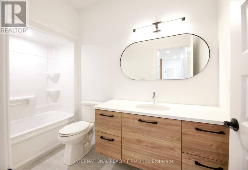 17 McIntosh Avenue — photo 27 of 40