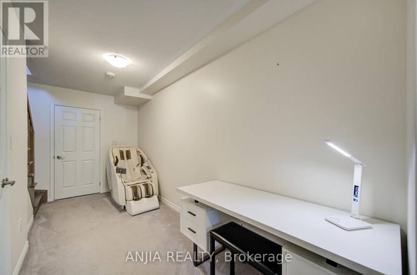24 Goldeye Street, Whitby, photo 8