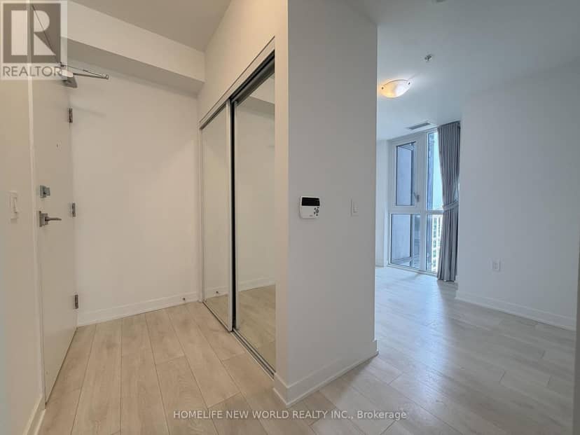 1210 - 75 Oneida Crescent, Richmond Hill, photo 3