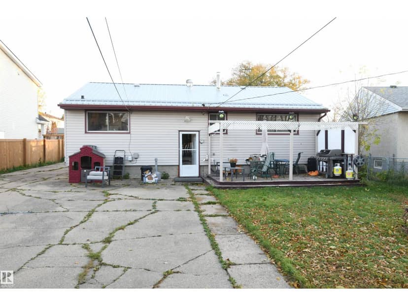 15962 106 AV NW, Edmonton, photo 4