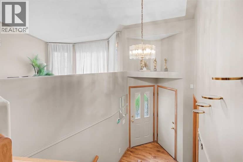 7212 California Boulevard NE, Calgary, photo 3