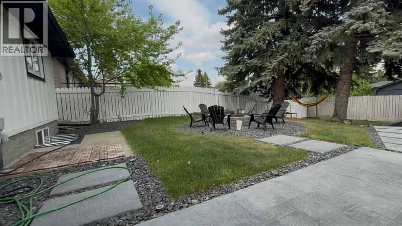 824 Canna Crescent SW — photo 31 of 33