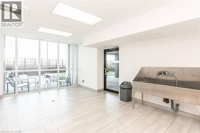 60 CHARLES Street W Unit# 2903 — photo 27 of 40