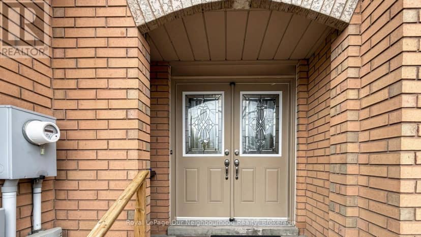 64 - 100 Brickyard Way, Brampton, photo 2