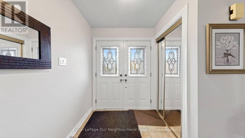 64 - 100 Brickyard Way, Brampton, photo 3