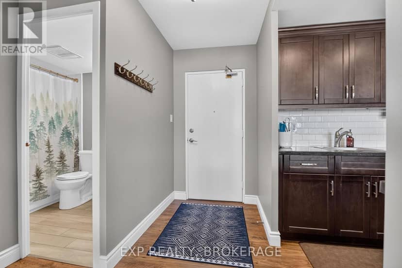 202 - 2 Mowat Avenue, Kingston, photo 2