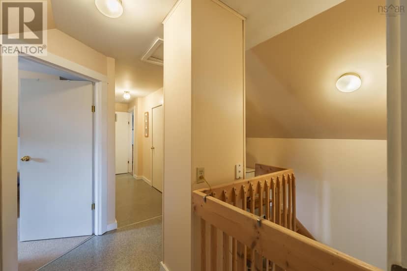9030 Highway 101 — photo 19 of 28