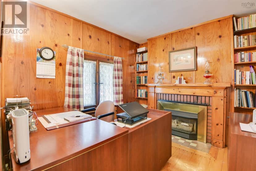 92 Albert Street — photo 19 of 37