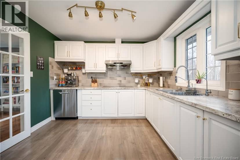 90 Saint-Paul Street — photo 10 of 33