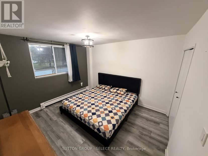 212 - 563 Mornington Avenue — photo 9 of 13