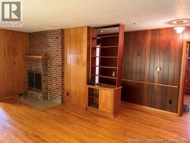 1285 St Peter Avenue — photo 14 of 27
