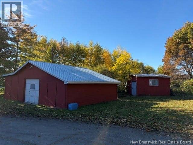 1285 St Peter Avenue — photo 9 of 27