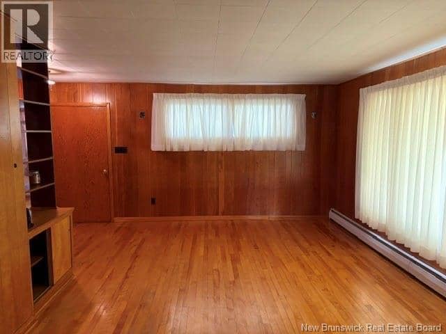 1285 St Peter Avenue — photo 13 of 27