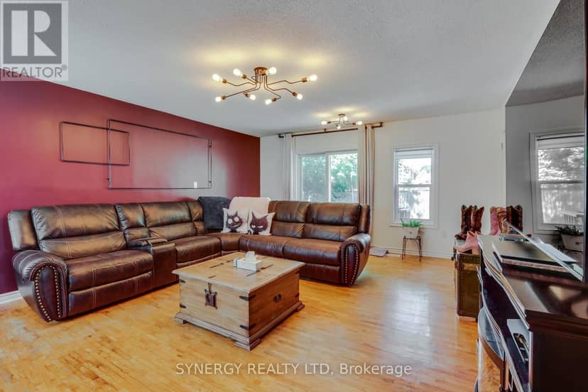 43 Canaan Street — photo 10 of 37
