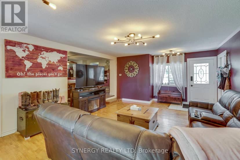 43 Canaan Street — photo 9 of 37