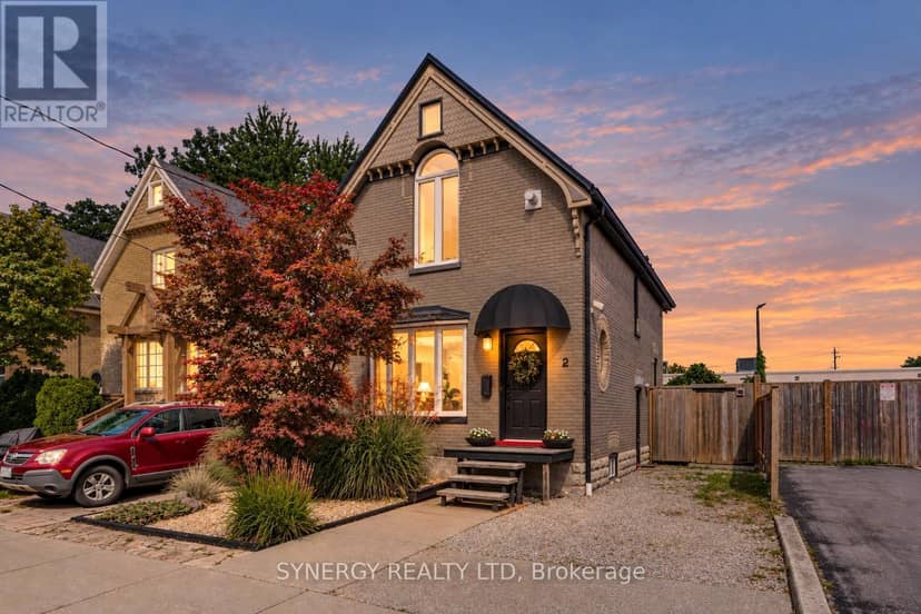2 Erie Avenue, London South