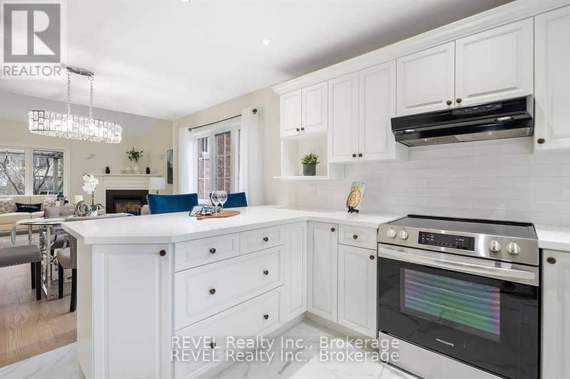 6839 Imperial Court — photo 11 of 39
