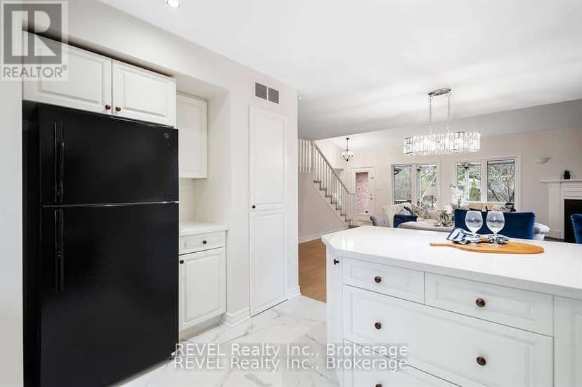 6839 Imperial Court — photo 13 of 39